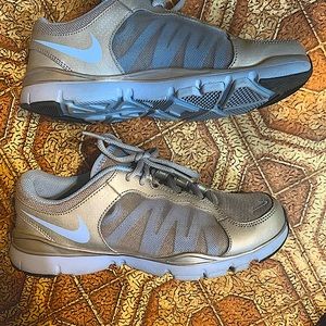 Nike flex training shoes